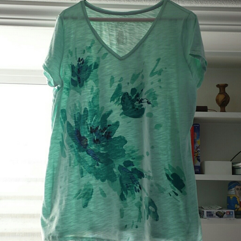 XL shirt